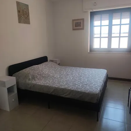 Chez Moi 招待所 卡利亚里