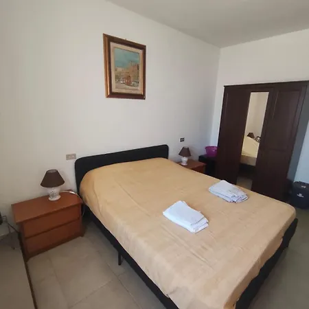 招待所 Chez Moi 卡利亚里