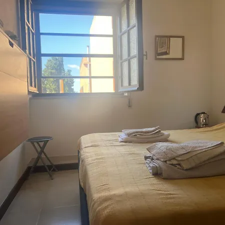 招待所 Chez Moi 卡利亚里