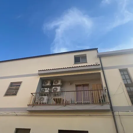 Chez Moi بيت ضيافة كالياري